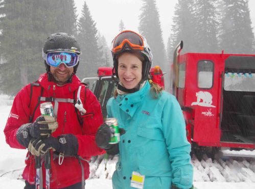 Island Lake Lodge apres-ski