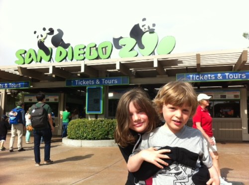 Avery and Bennett pose outside the San Diego Zoo.